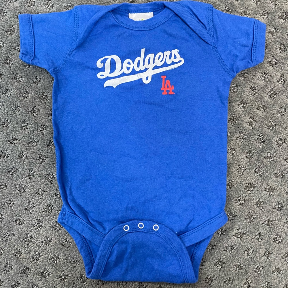 Dodger onsie